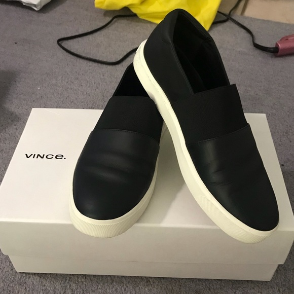 vince corbin leather sneaker